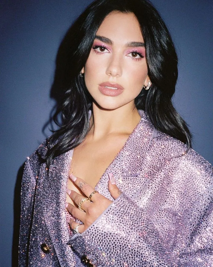 Is Dua Lipa deceiving fans with her beautiful image, but her real life surprises the public?