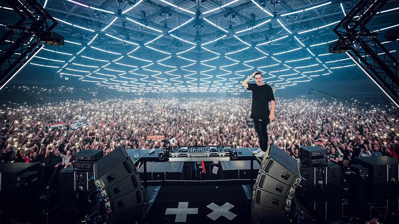 Martin Garrix returns to his Ibiza home, Ushua&iuml;a | Ibiza Rocks News