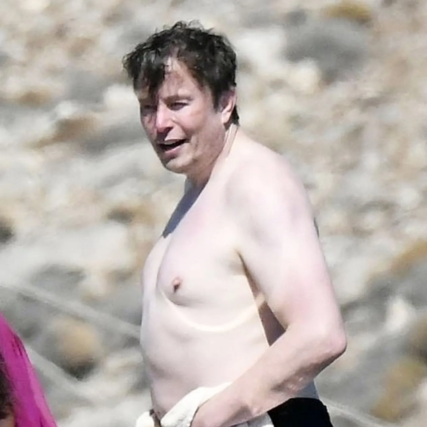 Elon Musk’s Hilarious Take on Paparazzi Beach Shots: 'Maybe I Should Stick Out My Chest More!'