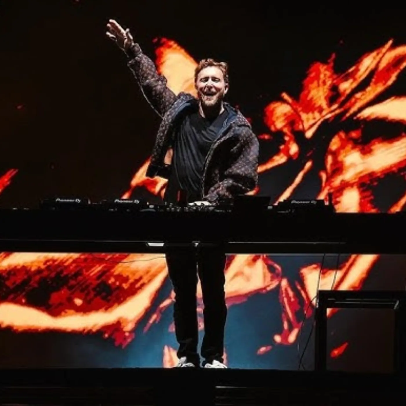 David Guetta’s Global Influence: Revolutionizing Pop Music with EDM Soundtracks