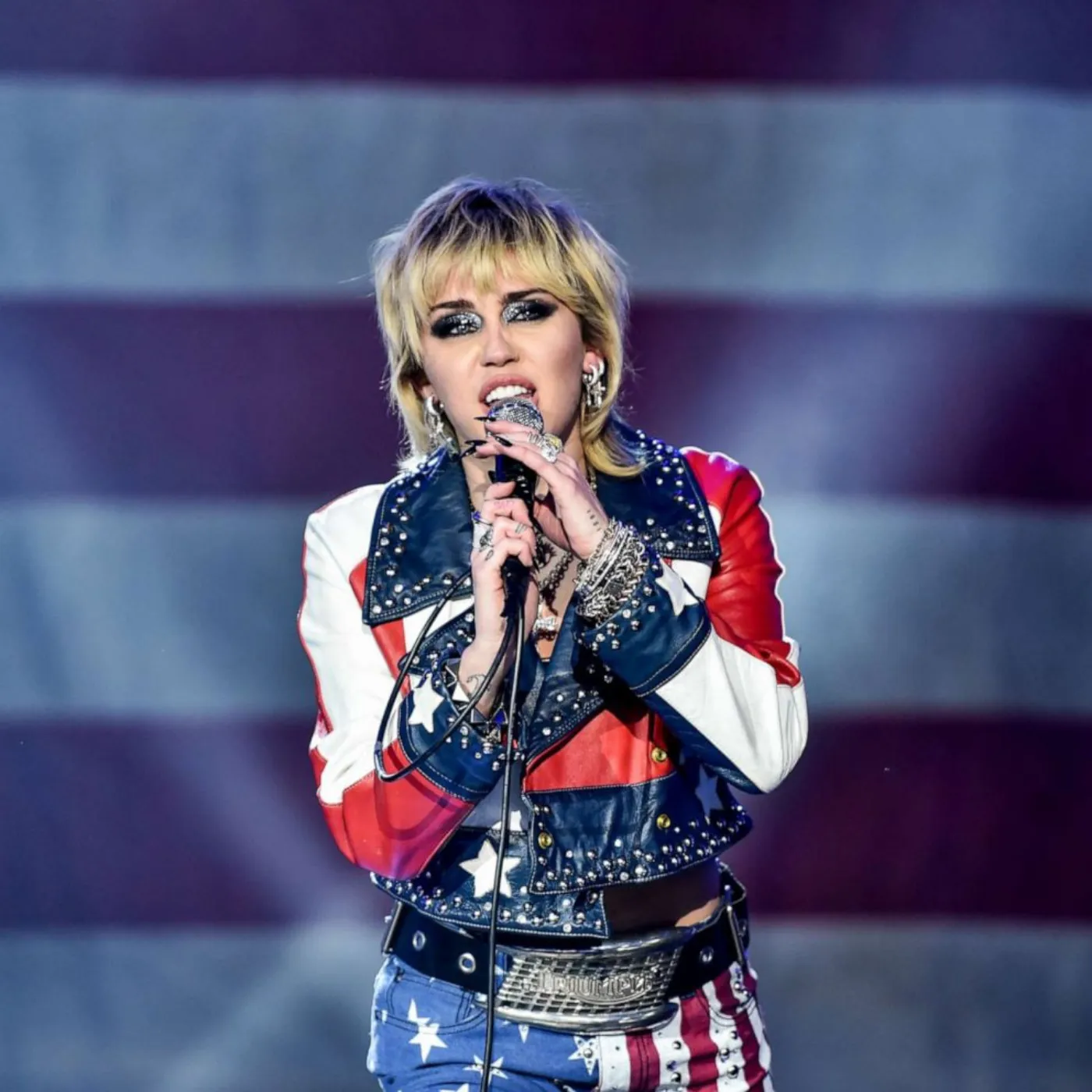 Miley Cyrus’s Delayed Album and Mystery Rival Collaboration Shock the Internet! 4 Miley Cyrus’s Delayed Album and Mystery Rival Collaboration Shock the Internet!