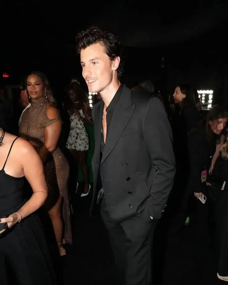 H&igrave;nh ảnh Ghim c&acirc;u chuyện