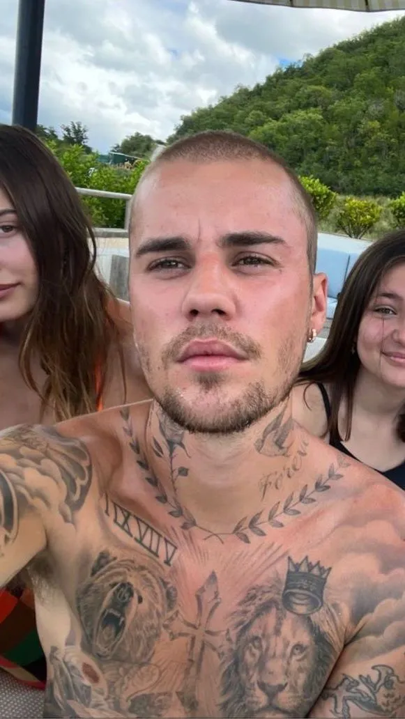 Shocking Marriage Breakdown: Is Justin Bieber’s Heart Already with Someone Else? 2 Hình ảnh Ghim câu chuyện