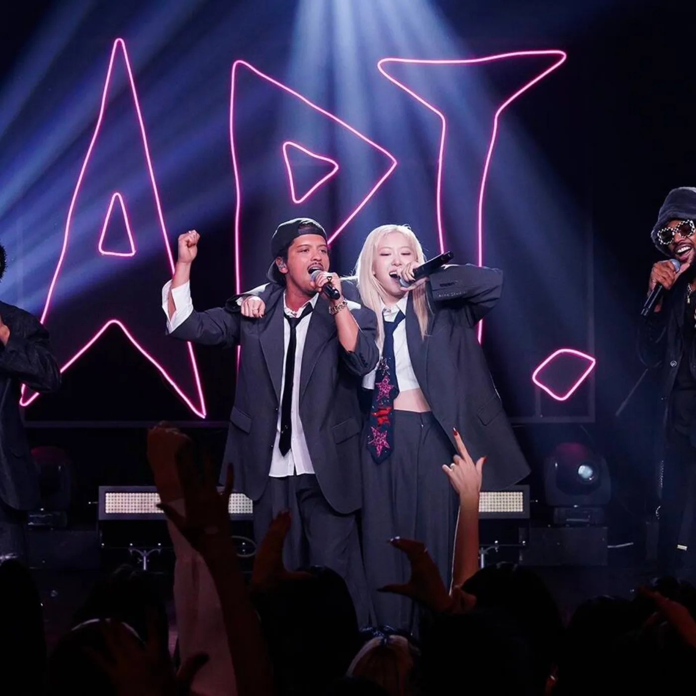 Bruno Mars Under Fire as APT. Hits 900 Million Views, K-pop Fans Furious