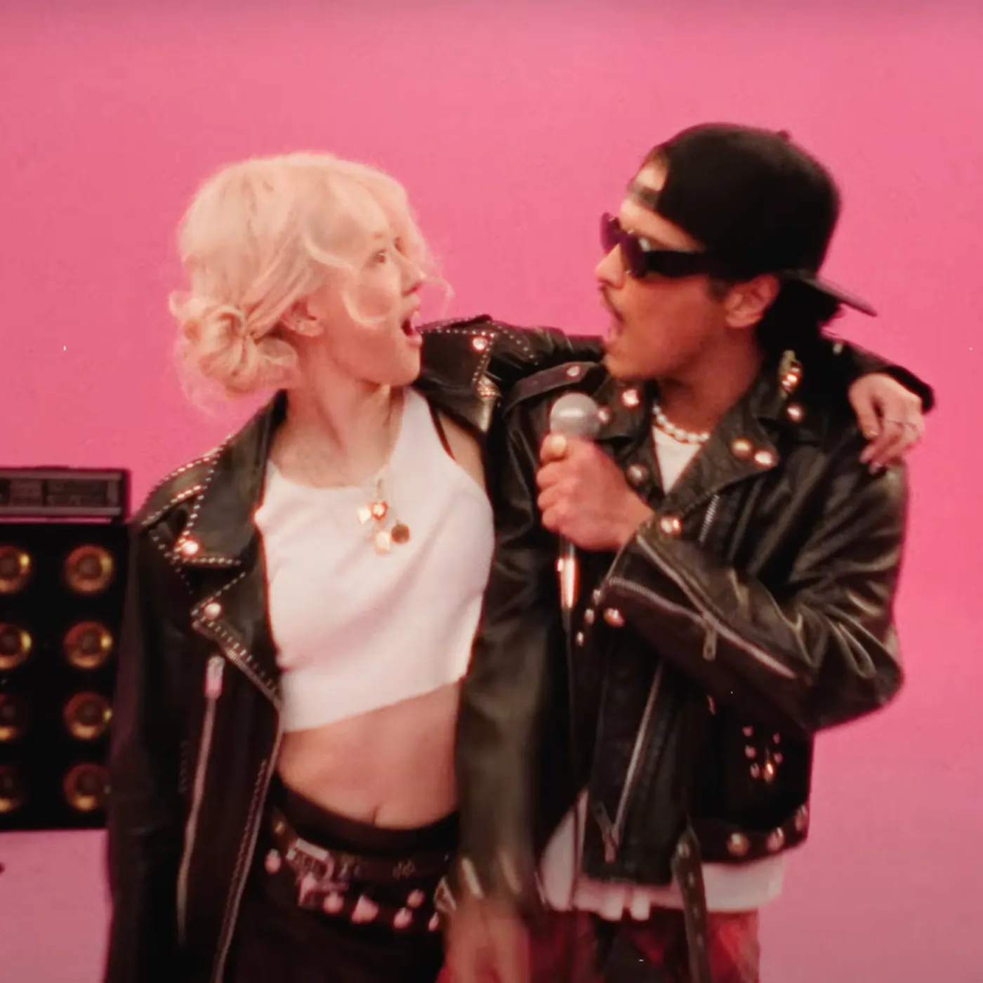 Bruno Mars Under Fire as APT. Hits 900 Million Views, K-pop Fans Furious