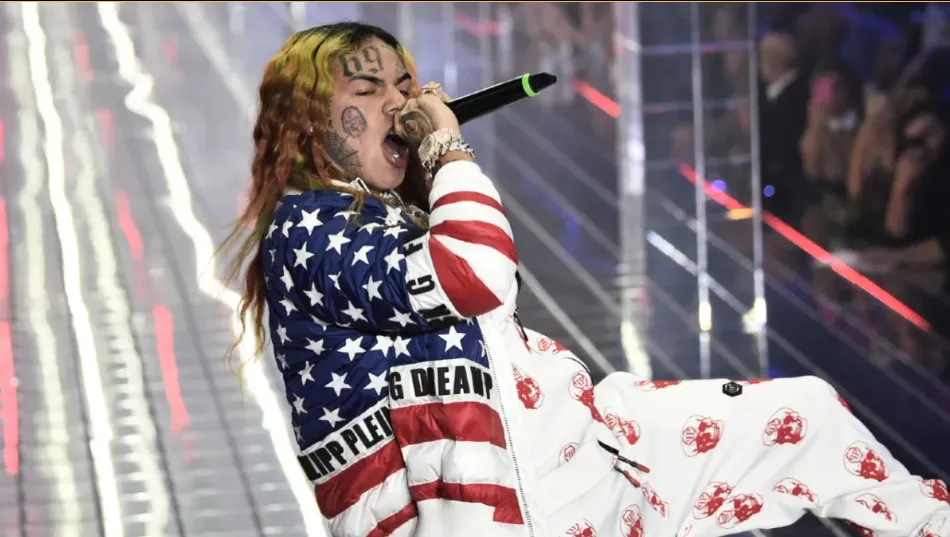 6ix9ine Files $1M Lawsuit Against LA Fitness Over Brutal Beatdown in 2023 2 6ix9ine Files $1M Lawsuit Against LA Fitness Over Brutal Beatdown in 2023