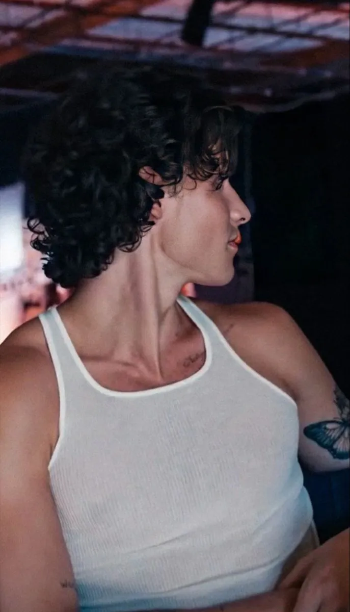 People are talking about Shawn Mendes' new appearance for his next album. 3 People are talking about Shawn Mendes' new appearance for his next album.