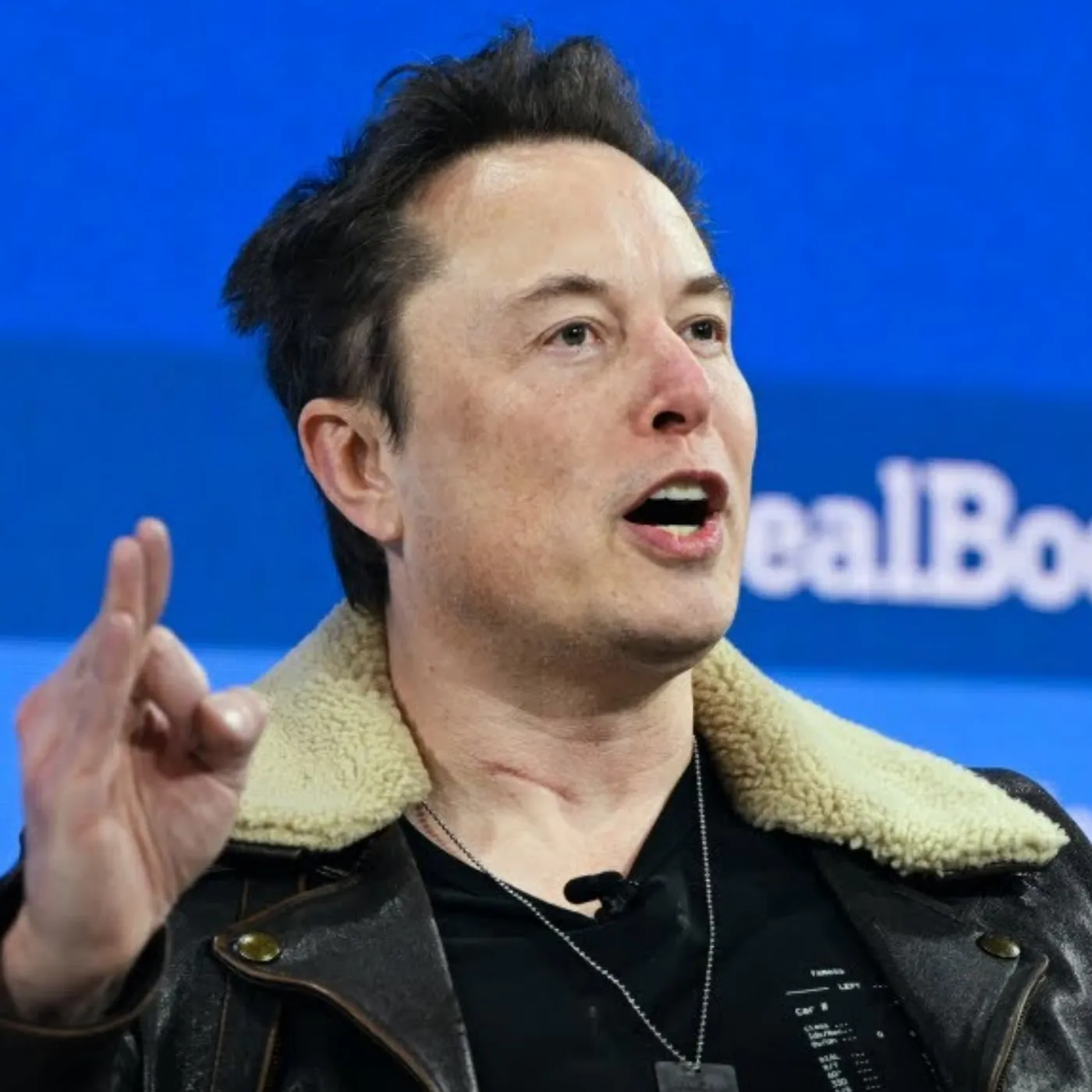 Elon Musk’s Secret to Success? Living Under the Poverty Line and Sleeping on a Torn Mattress!