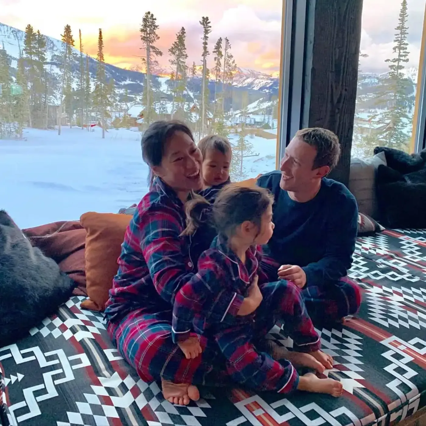 Mark Zuckerberg’s Most Priceless Moments as a ‘Girl Dad’ to 3 Daughters with Priscilla Chan!