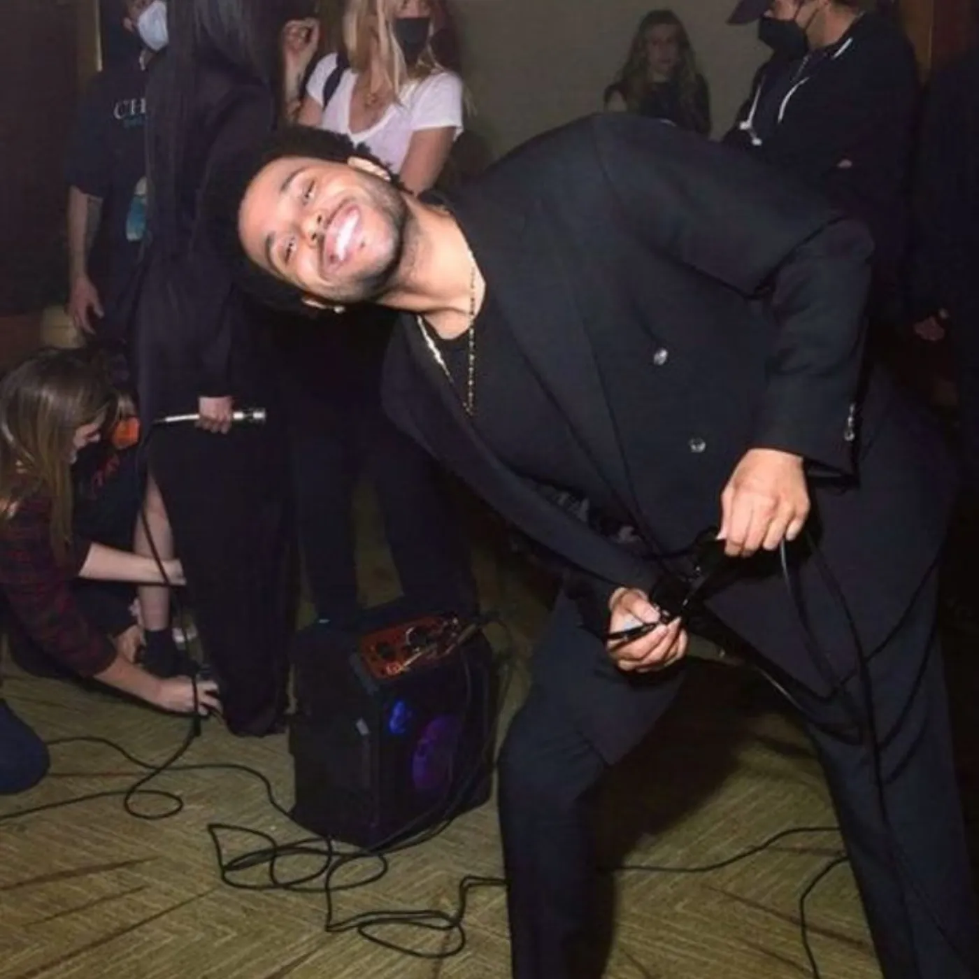 The Weeknd Donates $1 Million to Save Los Angeles Cancels Show, Delays Album Due to Wildfire Disaster