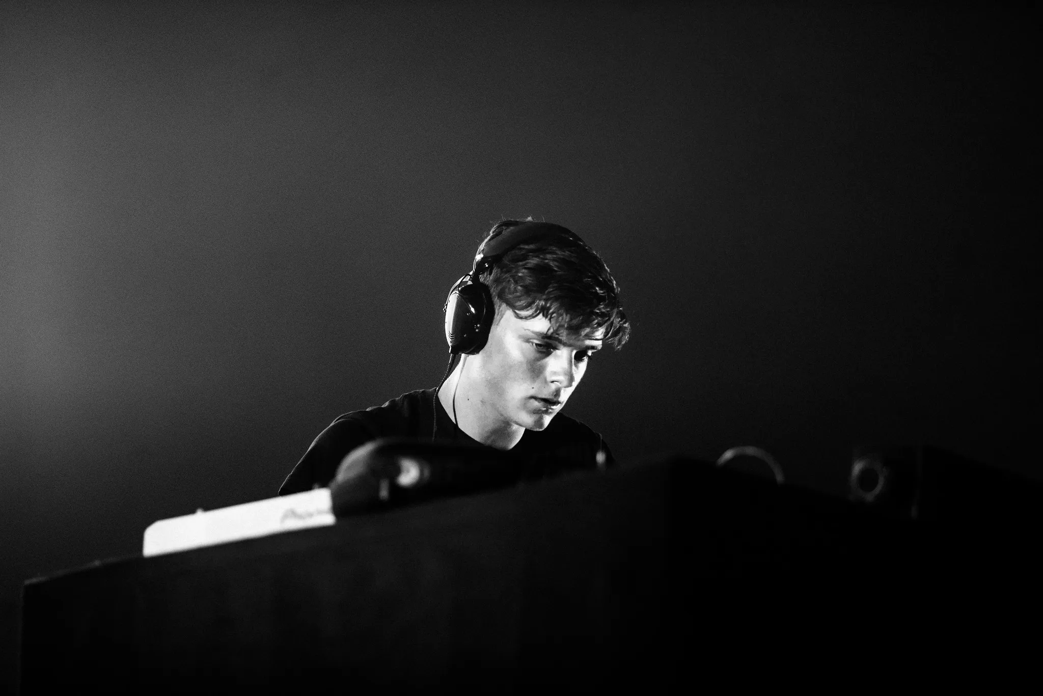 The Martin Garrix Story: Bedroom Producer to Sensational DJ - Atlas Beach  Fest | The Biggest Beachclub in The World &amp; The Biggest Nightclub in  Bali