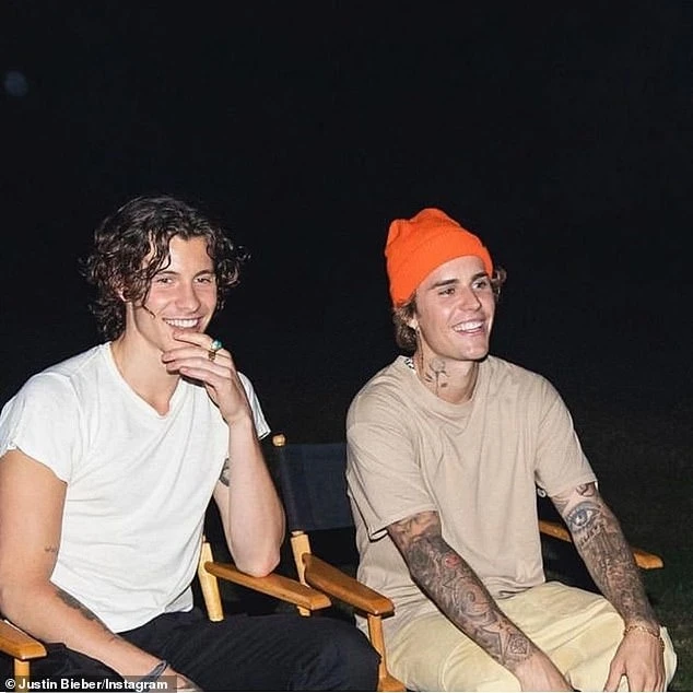 Justin Bieber & Shawn Mendes: The Secret Relationship Nobody Saw Coming! 3 Justin Bieber & Shawn Mendes: The Secret Relationship Nobody Saw Coming!