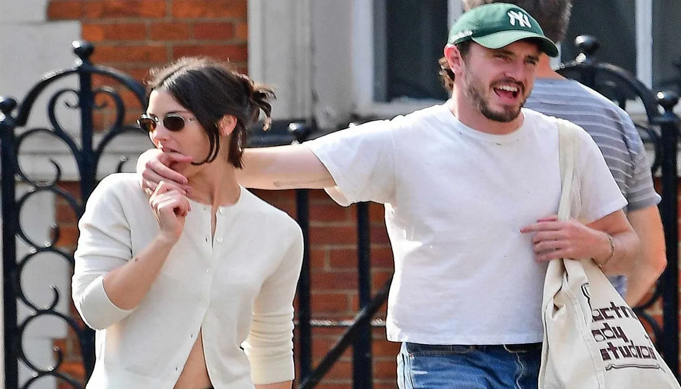 Paul Mescal and Grace Abrams Spark Breakup Rumors After Dramatic Dinner in London 3 Paul Mescal and Grace Abrams Spark Breakup Rumors After Dramatic Dinner in London
