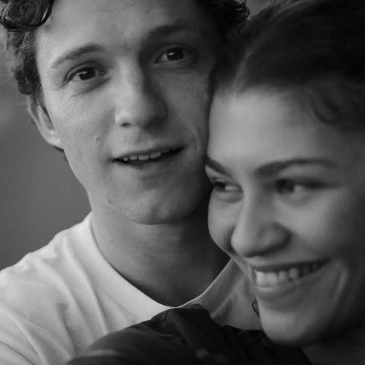 The Mystery Behind Zendaya’s Dazzling Engagement Ring and Its Hidden Meaning