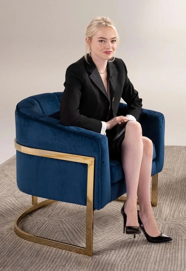 "I Lost Everything for Love" – Emma Stone’s Painful Confession Shocks Fans!