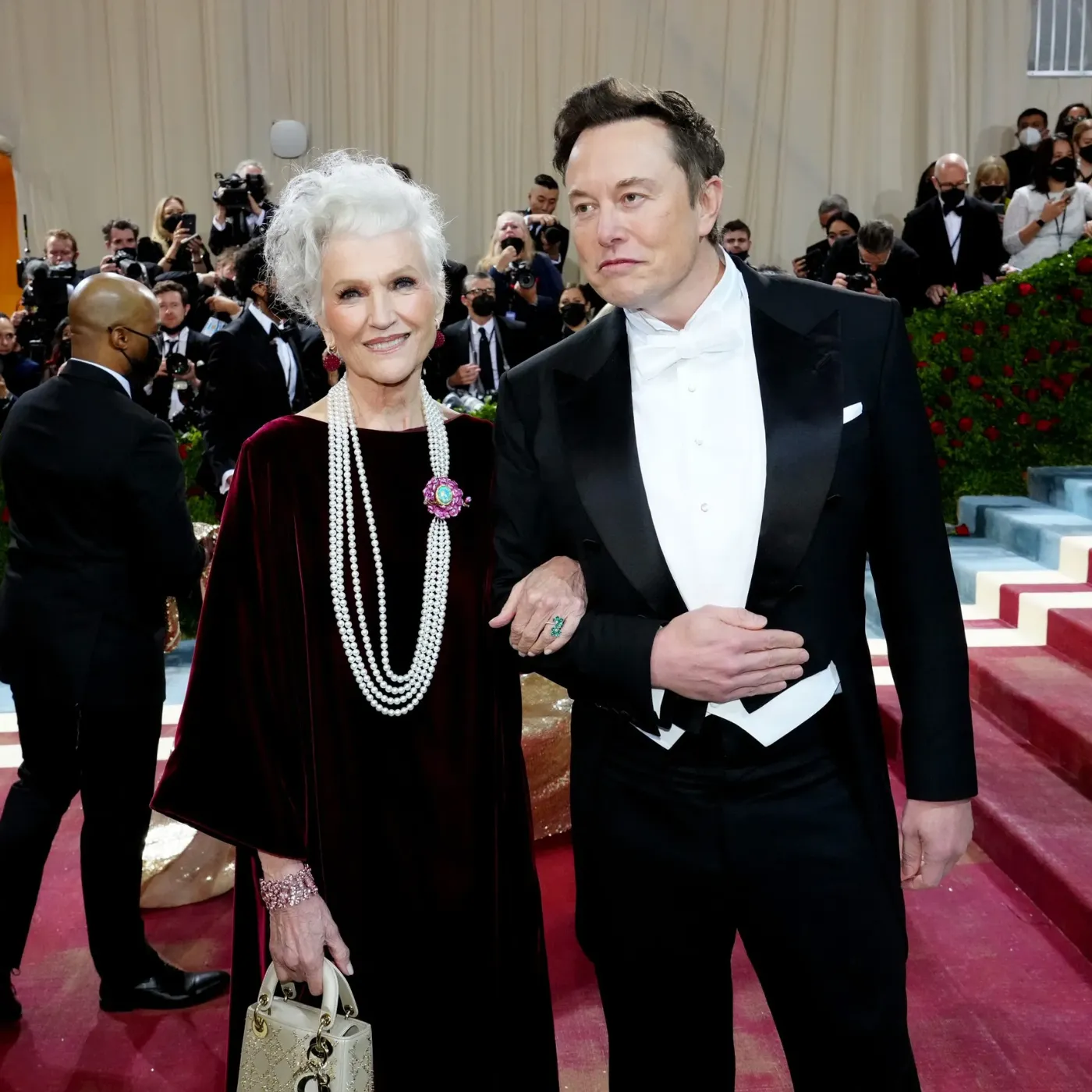 Backlash Erupts Over Elon Musk’s Mom’s Shocking Advice on Parenting and Poverty!