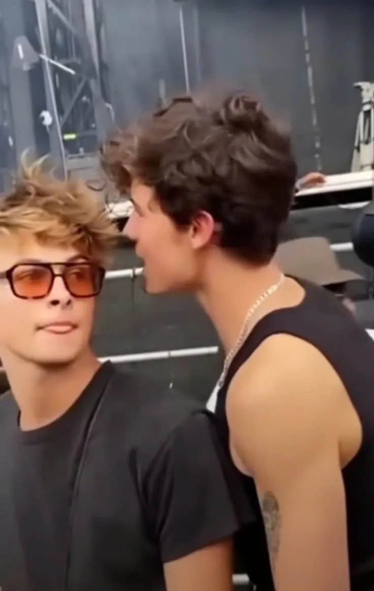 Exclusive: Shawn Mendes’ Secret Relationship Exposed! 2 Exclusive: Shawn Mendes’ Secret Relationship Exposed!