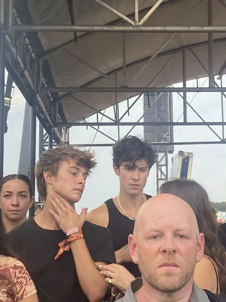 Exclusive: Shawn Mendes’ Secret Relationship Exposed! 3 Exclusive: Shawn Mendes’ Secret Relationship Exposed!