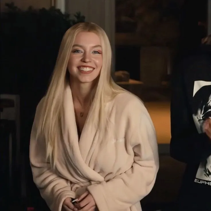 Sydney Sweeney: 'I've Been Blacklisted' - The Shocking Allegations Against Hollywood 2 Sydney Sweeney: 'I've Been Blacklisted' - The Shocking Allegations Against Hollywood