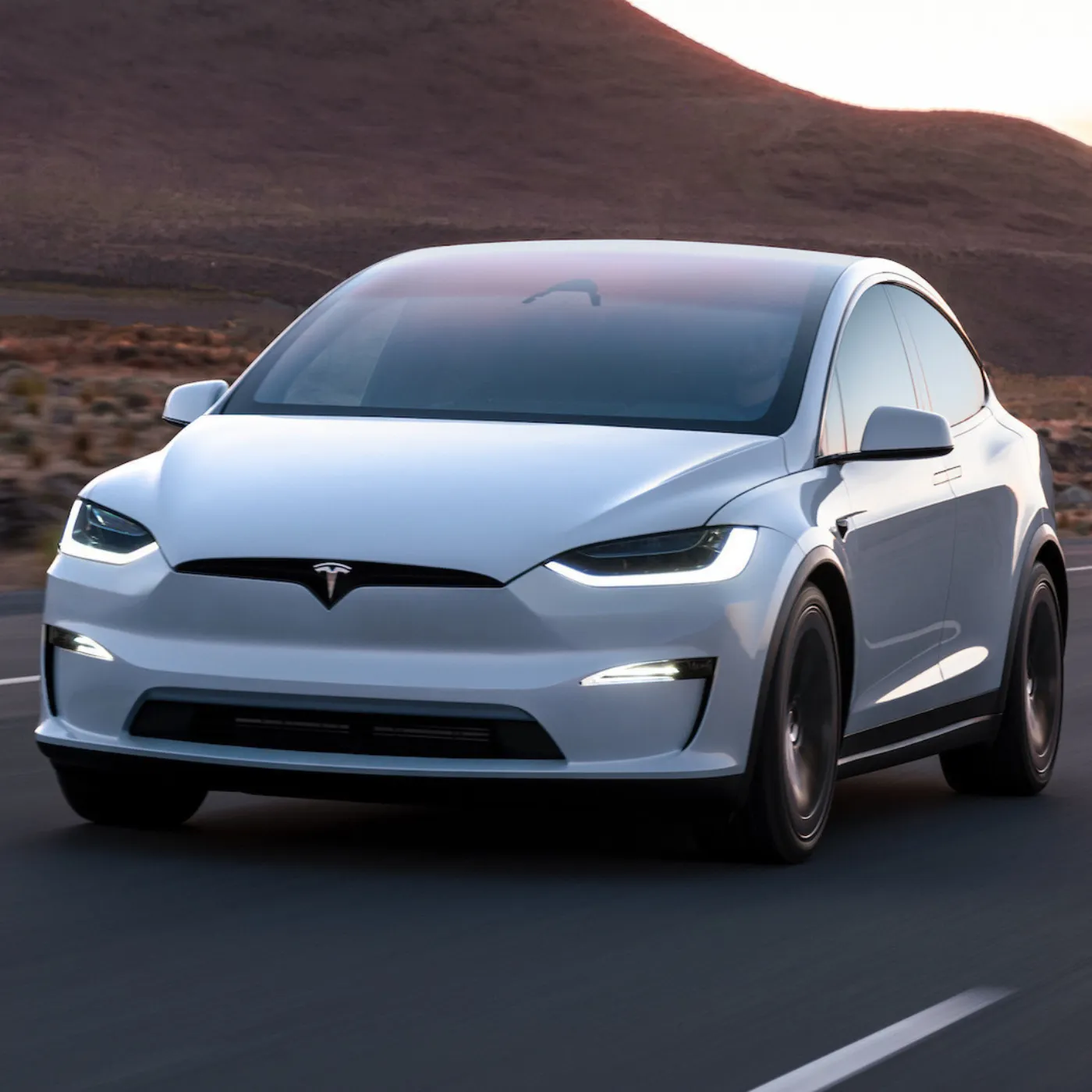 Elon Musk’s $132,000 Model X Revolution Leaves Luxury Cars in the Dust