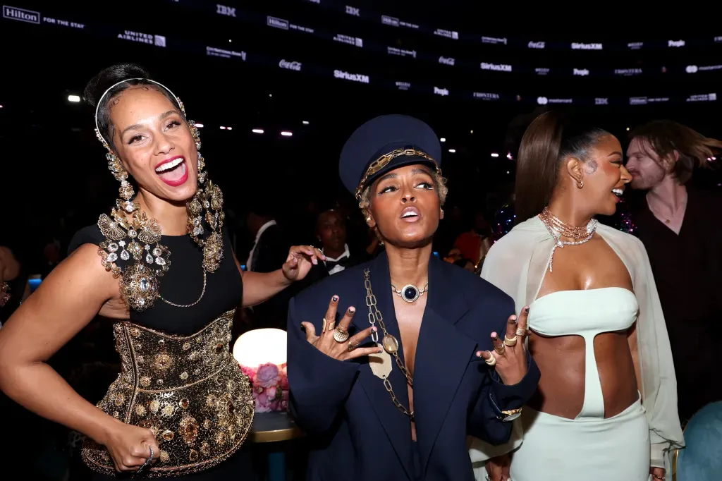 Fun and Unforgettable Moments at the 2025 GRAMMYs 3 Fun and Unforgettable Moments at the 2025 GRAMMYs