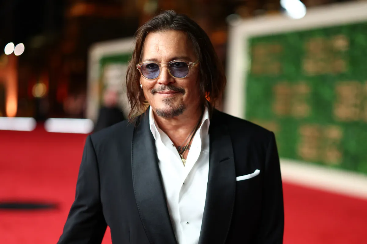 ARTISTIC BLOCKBUSTER, Johnny Depp is about to release an art project that surpasses Jack Sparrow. Disney is restless. 3 Johnny Depp Issues Urgent PSA for the 'Protection' of His Fans - Parade
