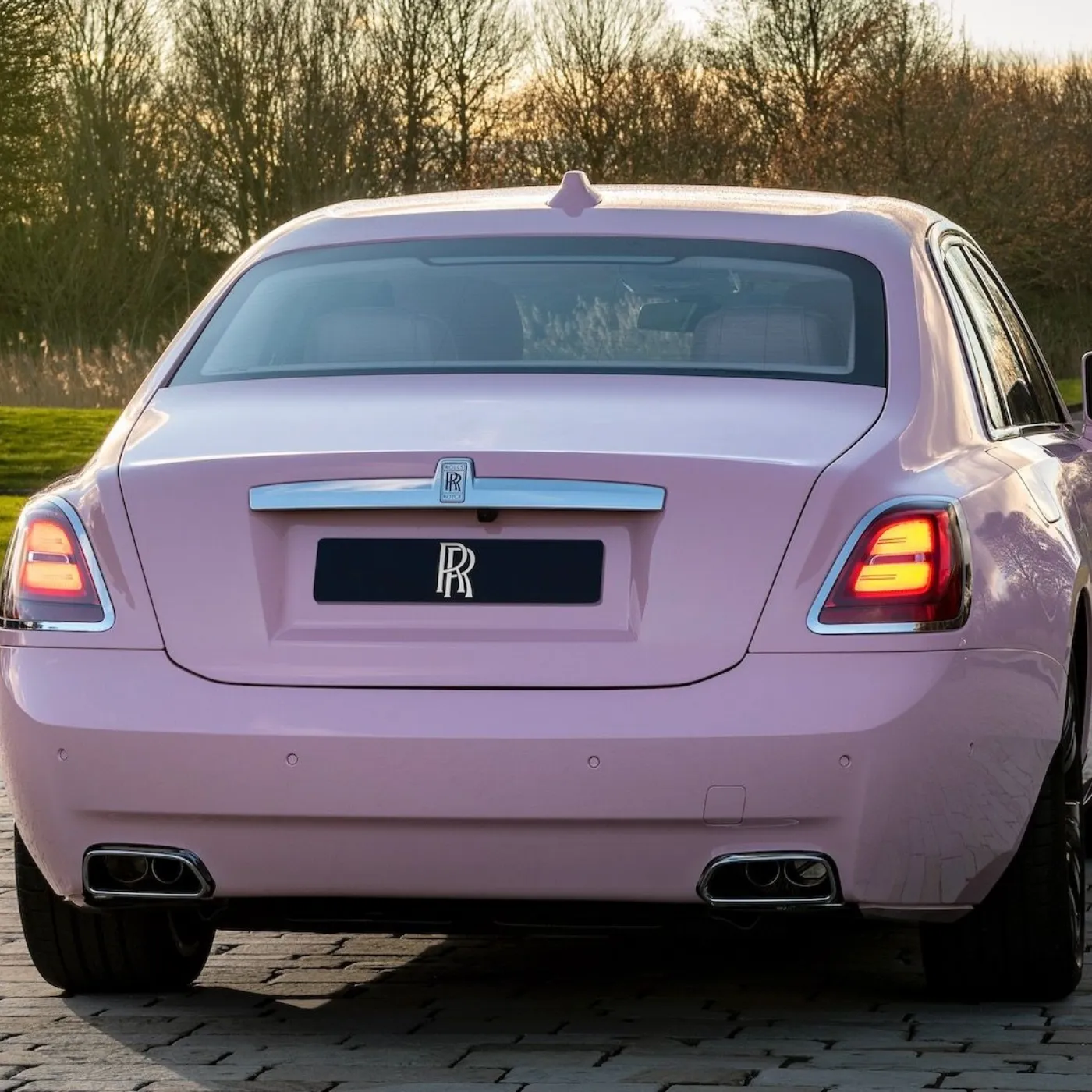 Kylie Jenner's Friskee Pink Rolls-Royce: $500,000 of Unmatched Luxury