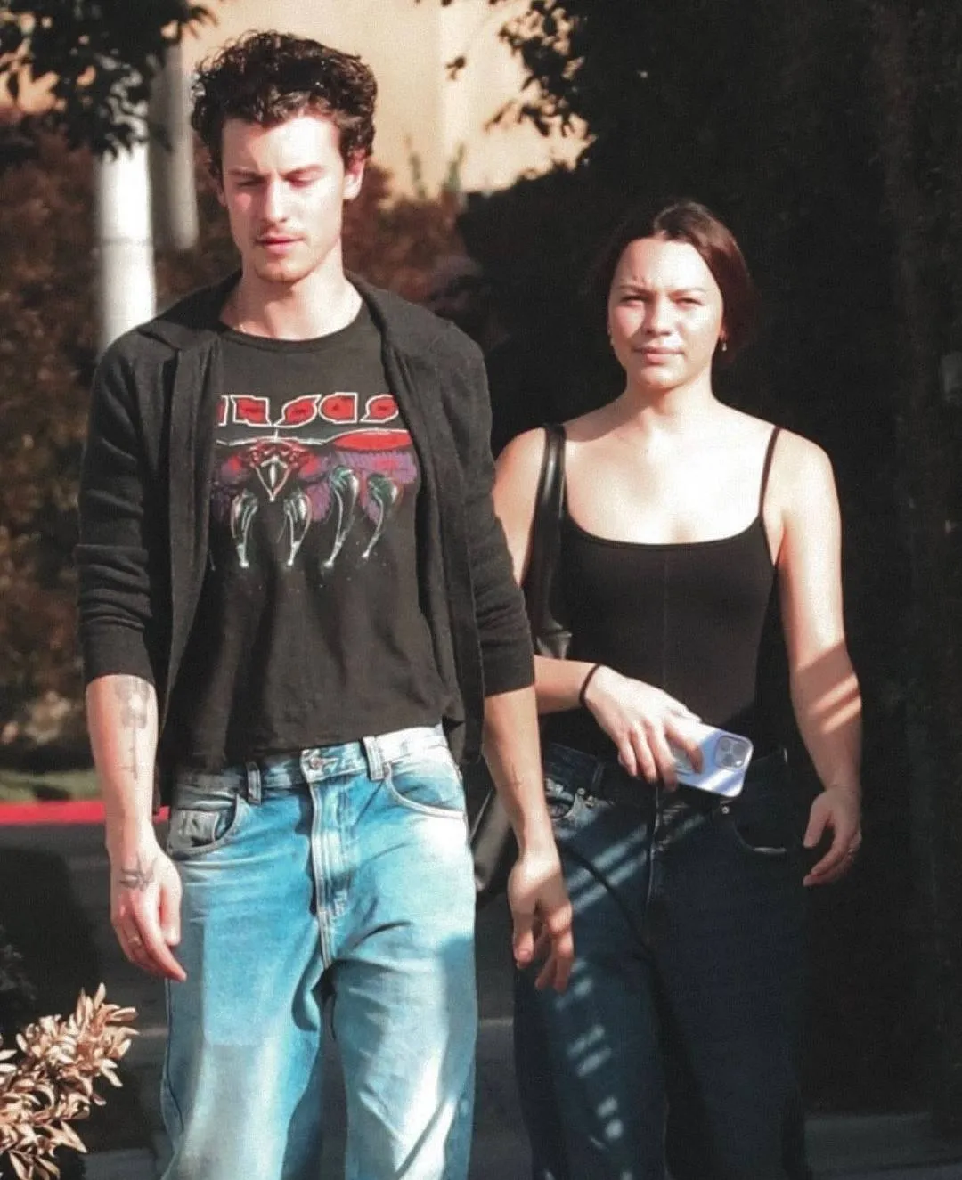 Shawn Mendes is seeing a mysterious woman in Los Angeles