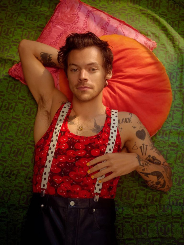 Harry Styles’ Most Jaw-Dropping Birthday Moments—What You Missed! 3 Harry Styles’ Most Jaw-Dropping Birthday Moments—What You Missed!