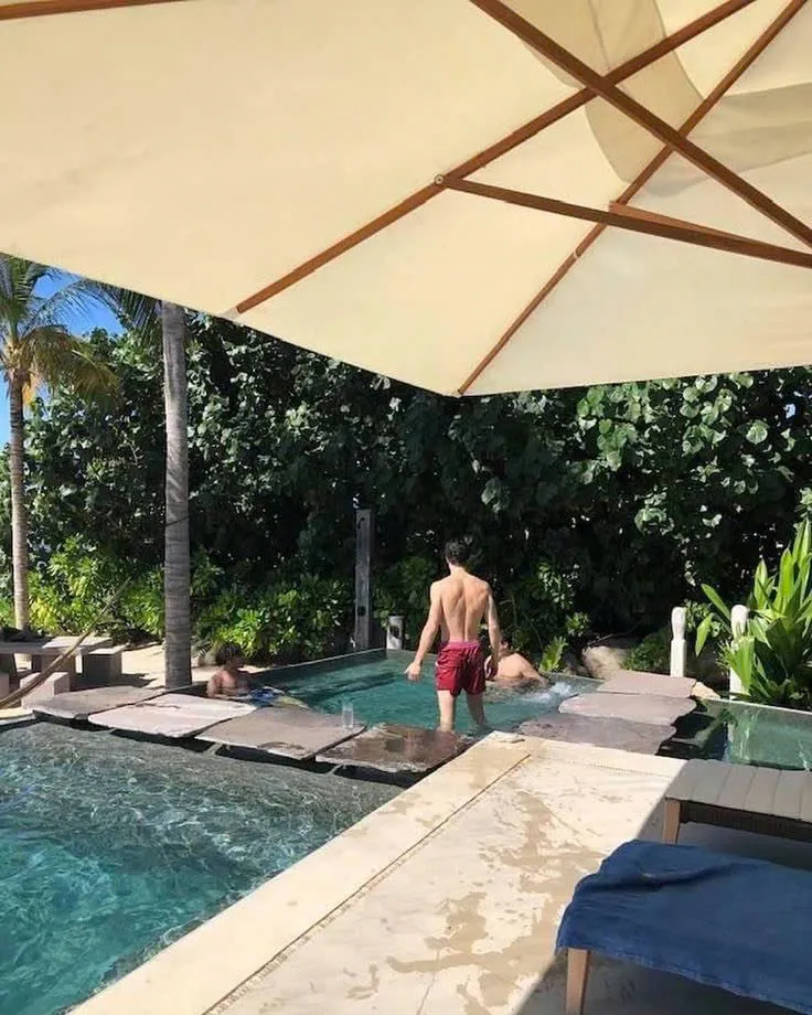 A Private Video of Charlie Puth and Shawn Mendes Just Leaked—What’s Going On?!