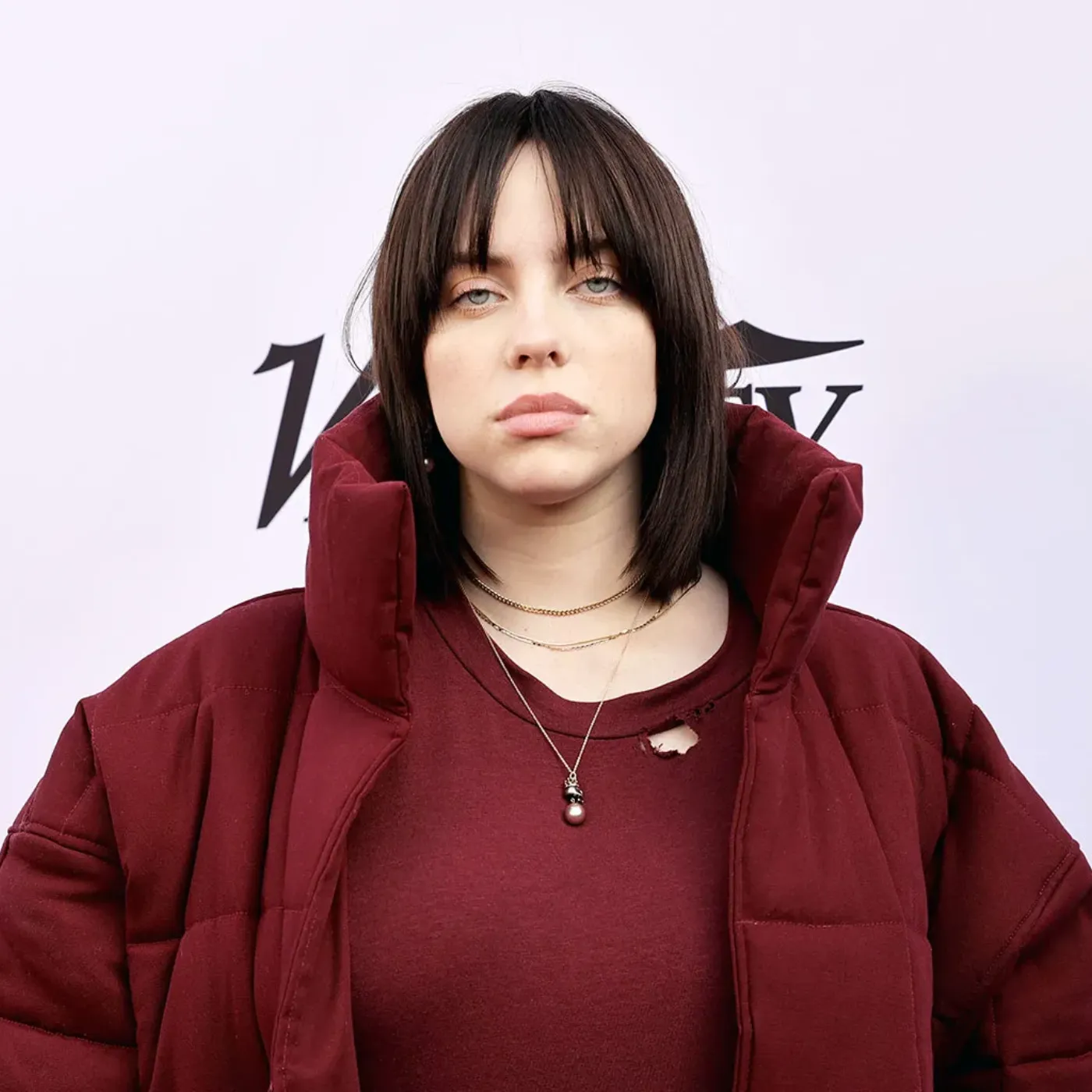 Billie Eilish is the pitiest girl in the year when she is lost all things in the L. A fire and been hands white of 2025 Grammy 