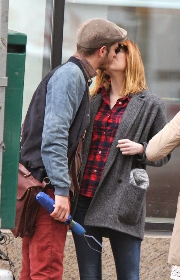 Emma Stone’s Love Triangle Exposed – Who Will She Choose?