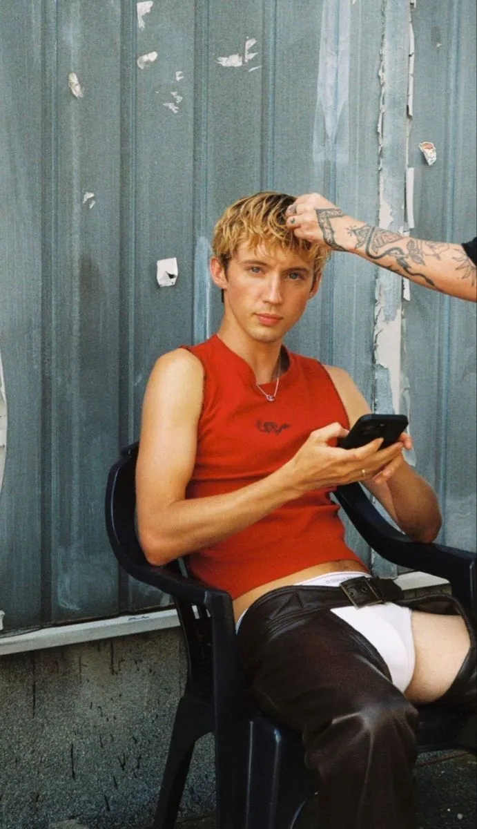 Troye Sivan Reveals His Deepest Secrets About Love – Is He Ready for a New Romance?