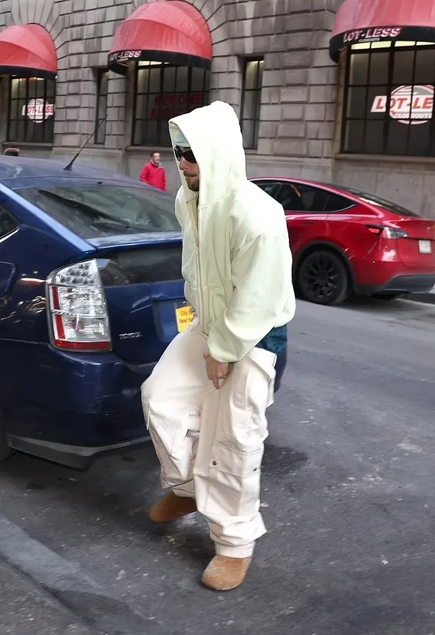 Justin Bieber Sparks Concern as He Steps Out Alone in NYC, Looking Disheveled