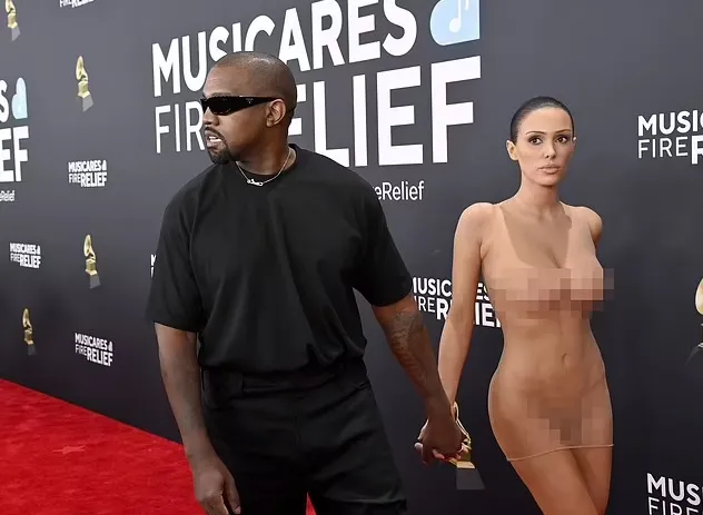 Bianca Censori’s Mother Speaks Out After Shocking Grammy Scandal with Kanye West