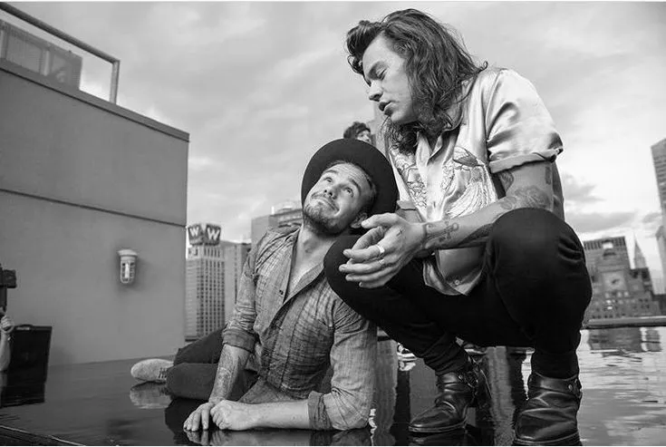 The Truth Behind Harry’s Tears: Missing His One Direction Brother? 3 The Truth Behind Harry’s Tears: Missing His One Direction Brother?