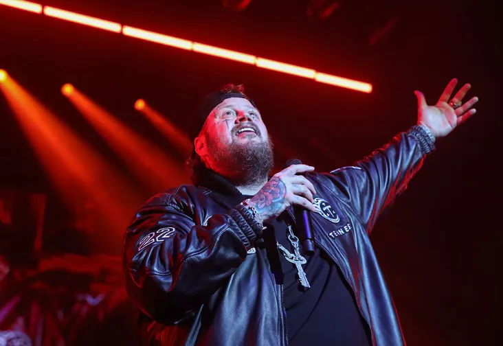 Jelly Roll Reflects on His 120-Pound Weight Loss After Hiking Camelback Mountain