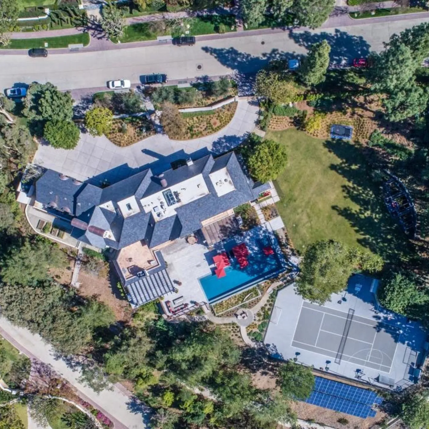 Unveiling the Secrets Inside Justin Bieber’s $26 Million Hidden Fortress 2 Unveiling the Secrets Inside Justin Bieber’s $26 Million Hidden Fortress