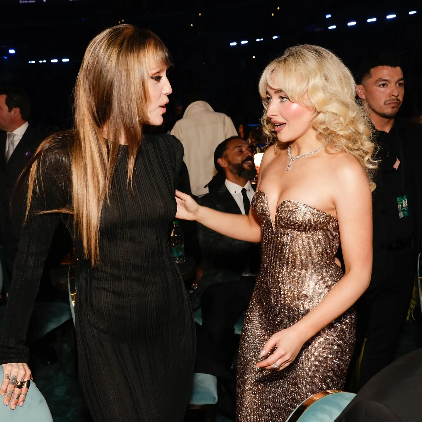 Miley Cyrus and Sabrina Carpenter’s Shocking GRAMMYs Reunion—No One Saw This Coming! 3 Miley Cyrus and Sabrina Carpenter’s Shocking GRAMMYs Reunion—No One Saw This Coming!