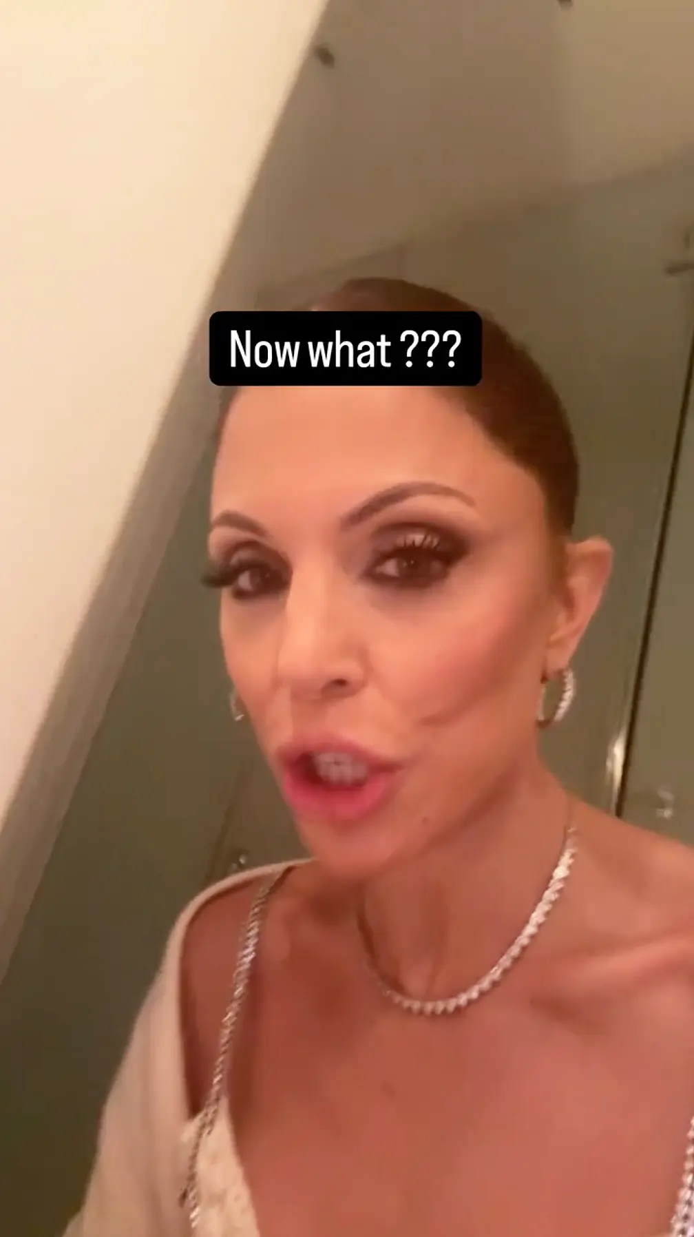 Bethenny Frankel Gets Stuck in Bathroom at Super Bowl Party in Miami: ‘This is Ridiculous!’