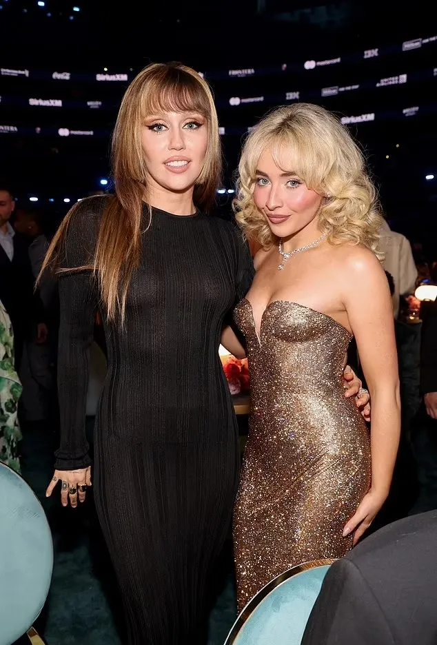 A Shocking Reunion at the Grammys—Sabrina Carpenter and Miley Cyrus in the Spotlight!