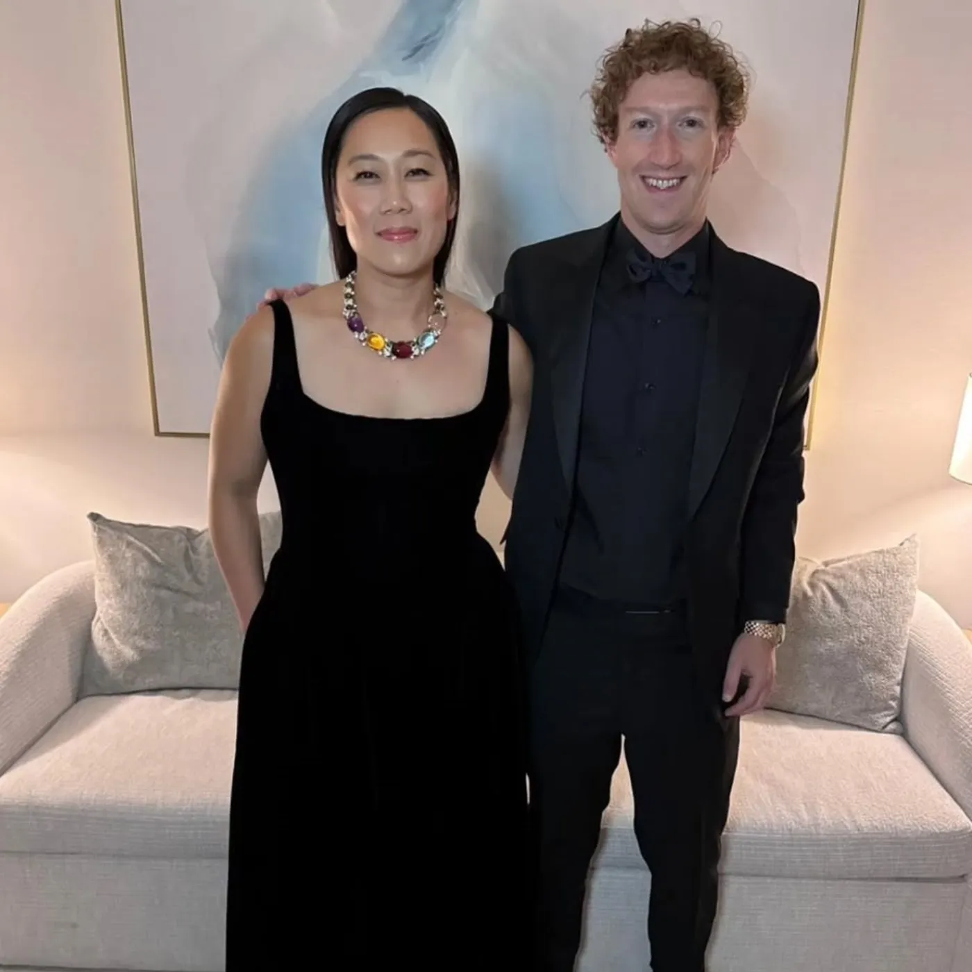 The Elegance in Mark Zuckerberg and His Wife's Fashion Style Earns Widespread Admiration