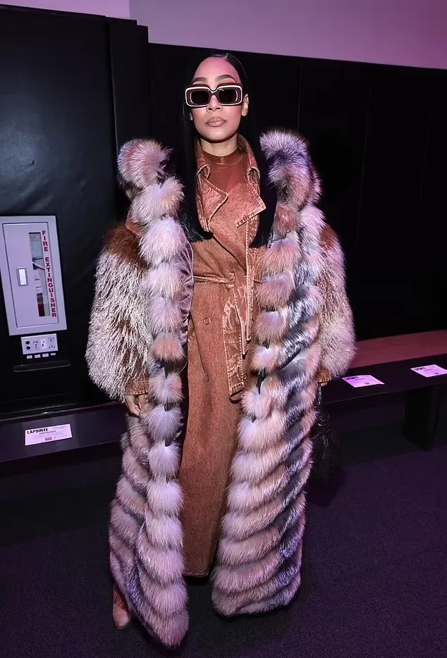 Jordyn Woods & Monica Turn Heads with Show-Stopping Looks at NYFW 2 Jordyn Woods & Monica Turn Heads with Show-Stopping Looks at NYFW