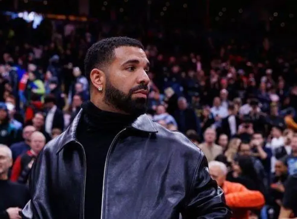 Drake Claps Back at Kendrick Lamar and Joe Budden in New Album '$ome $exy $ongs 4 U'