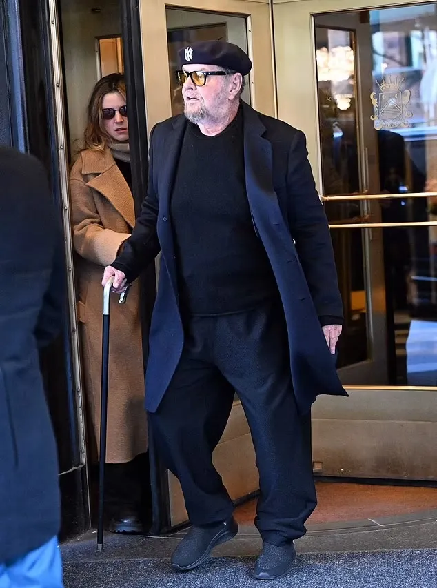 Jack Nicholson, 87, Uses Cane in Rare NYC Sighting After Attending SNL’s 50th Anniversary