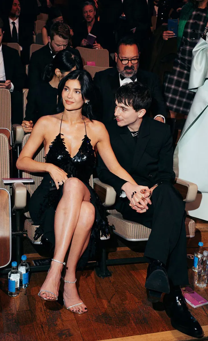 Kylie Jenner & Timothée Chalamet Spark Engagement Rumors with Matching Cartier Rings at the BAFTAs 2 Kylie Jenner & Timothée Chalamet Spark Engagement Rumors with Matching Cartier Rings at the BAFTAs