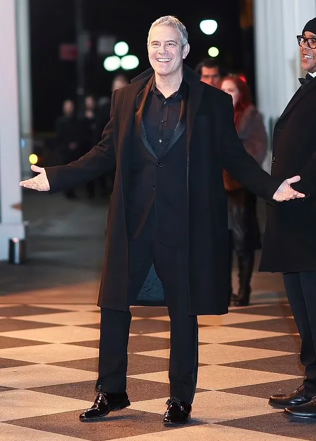 Kim Kardashian Stuns in Daring Silver as SNL’s Wild Afterparty Heats Up!