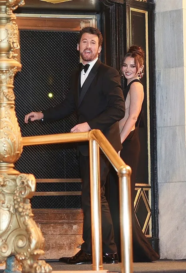 Kim Kardashian Stuns in Daring Silver as SNL’s Wild Afterparty Heats Up!