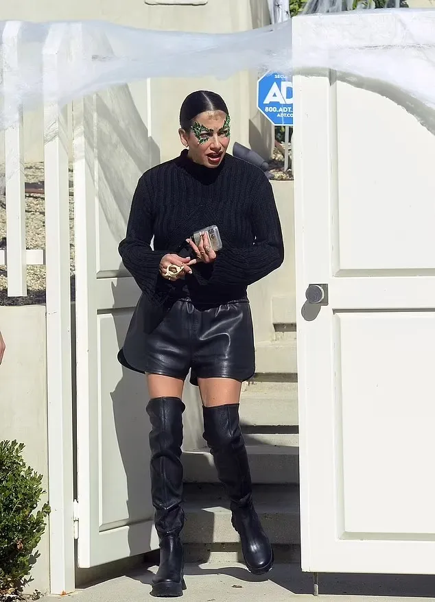 Shawn Mendes' Bold Halloween Move Leaves Fans Stunned