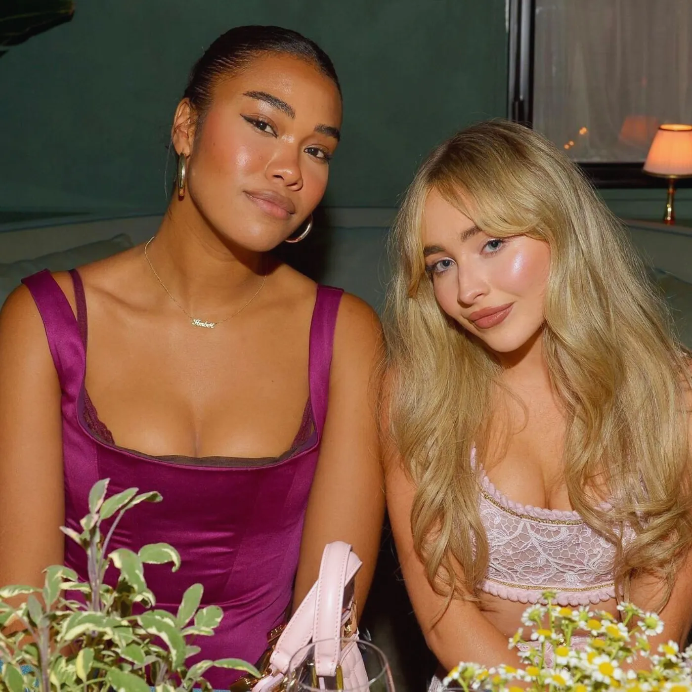 “She’s Playing PR?” Sabrina Carpenter’s Amber Mark Plug Under Fire